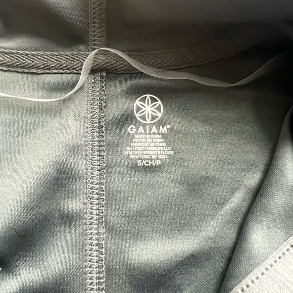 Gaiam open cardigan with hood - Picture 6 of 9